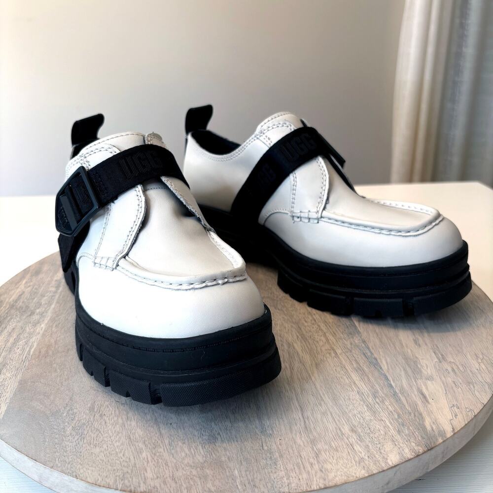Ugg UGGs Women's Ashton Platform Black White Lug Shoes US Size 9 Strap